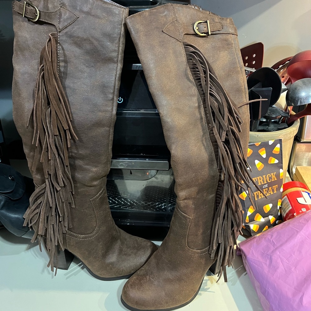 Carols Santana Brown suede tassel zip up boot